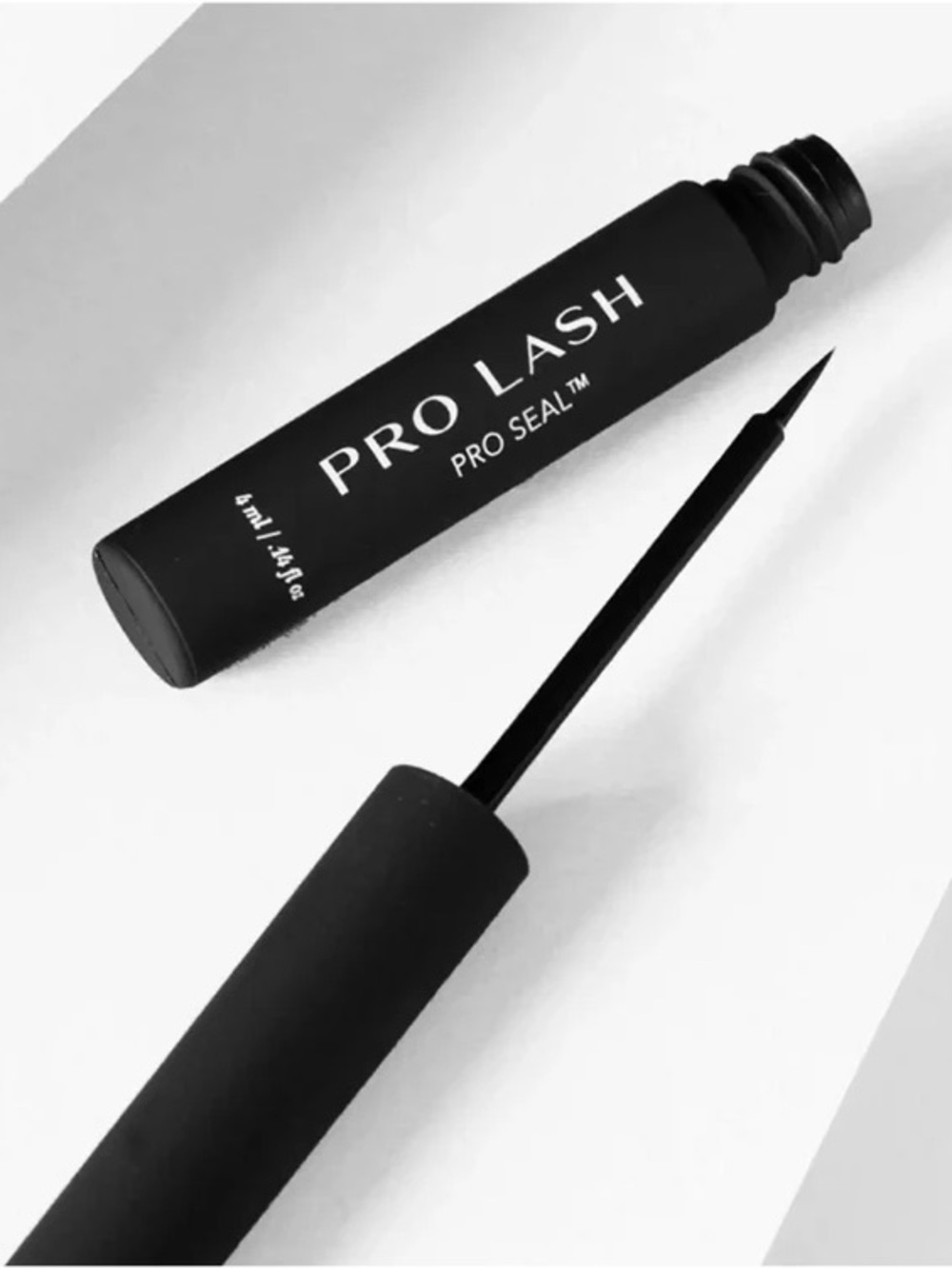 Pro Seal™ Lash Sealer